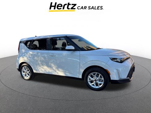 Used 2025 Kia Soul LX w/ LX Technology Package image 1