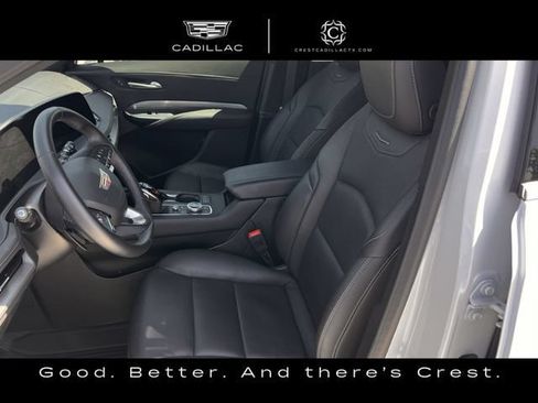 Certified 2025 Cadillac XT4 Premium Luxury w/ LPO, Floor Liner Package FWD image 23