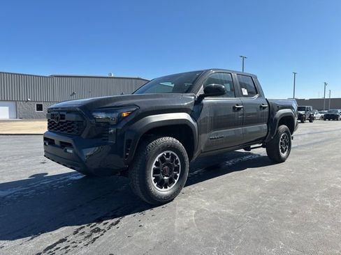 New 2026 Toyota Tacoma TRD Off-Road image 3
