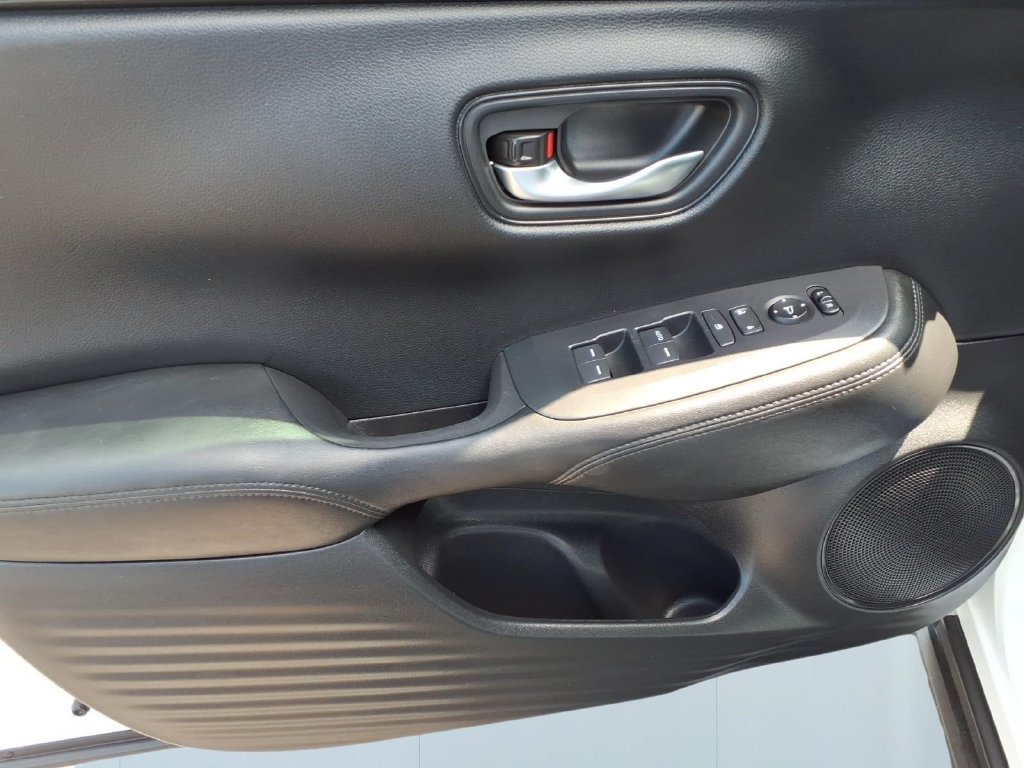Used 2024 Honda HR-V LX image 14