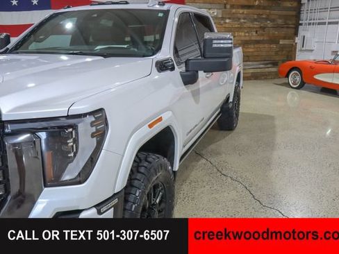 Used 2024 GMC Sierra 2500 Denali Ultimate AWD/4WD image 10