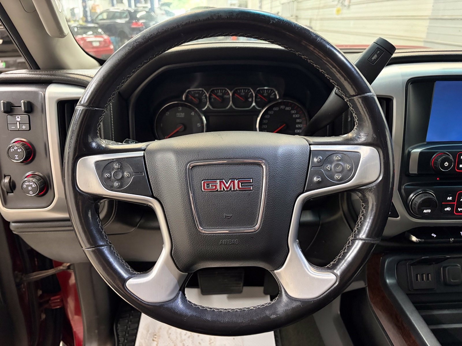 Used 2015 GMC Sierra 2500 SLT AWD/4WD image 15
