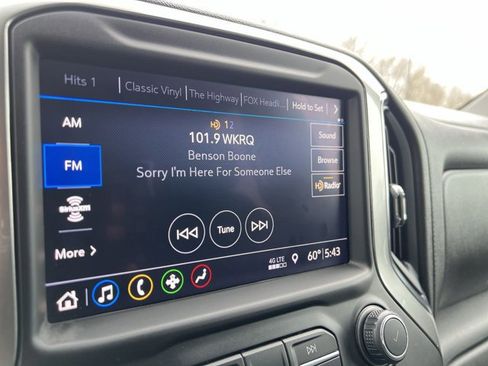 Used 2019 Chevrolet Silverado 1500 LT w/ All-Star Edition image 13