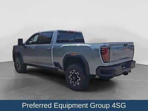 Used 2025 GMC Sierra 2500 AT4X AWD/4WD image 5