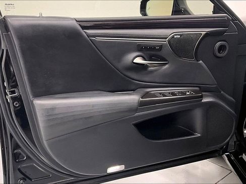 Used 2020 Lexus ES 350 Ultra Luxury image 18