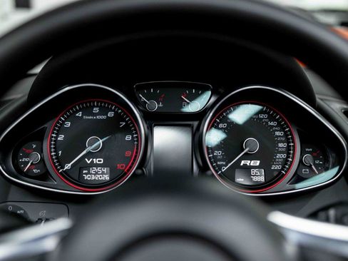 Used 2011 Audi R8 V10 AWD/4WD image 53