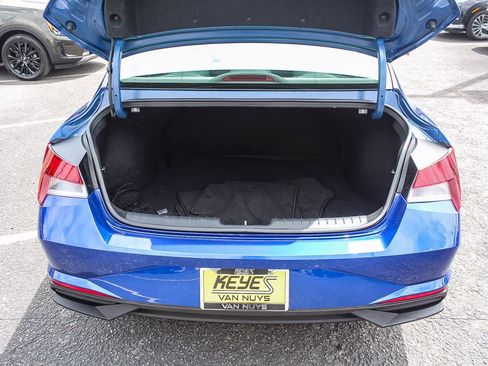 Certified 2022 Hyundai Elantra SEL FWD image 35