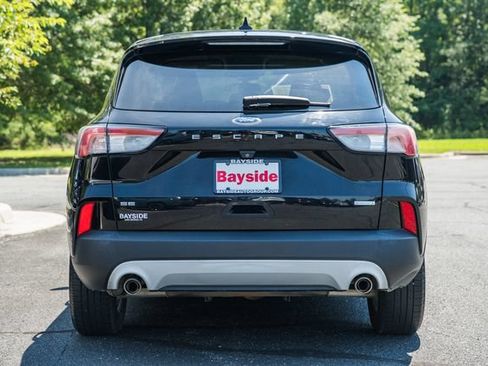 Used 2020 Ford Escape SE FWD image 12