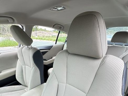 Used 2022 Subaru Legacy Premium image 12