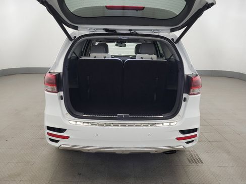 Used 2017 Kia Sorento SX FWD image 29