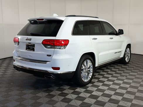 Used 2018 Jeep Grand Cherokee Summit AWD/4WD image 9