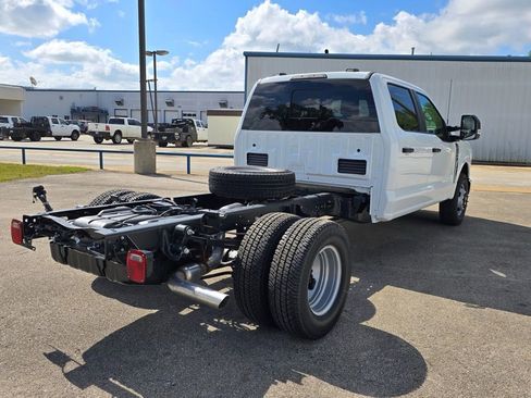 New 2026 Ford F350 XL w/ XL Chrome Package RWD image 4
