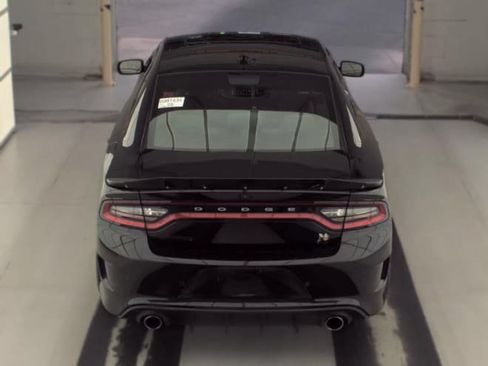 Used 2019 Dodge Charger Scat Pack w/ Dynamics Package RWD image 5