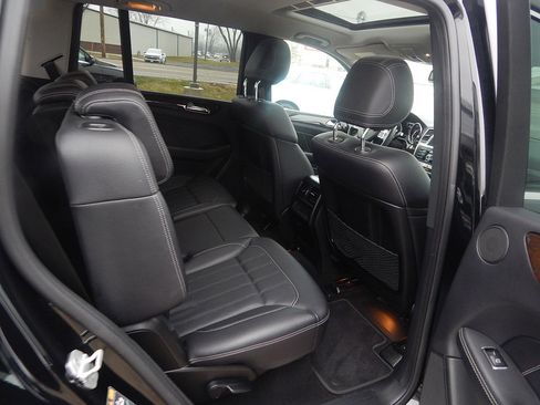 Used 2015 Mercedes-Benz GL 450 4MATIC image 18