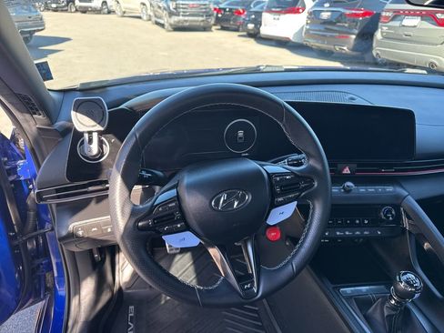 Used 2023 Hyundai Elantra N Base image 12