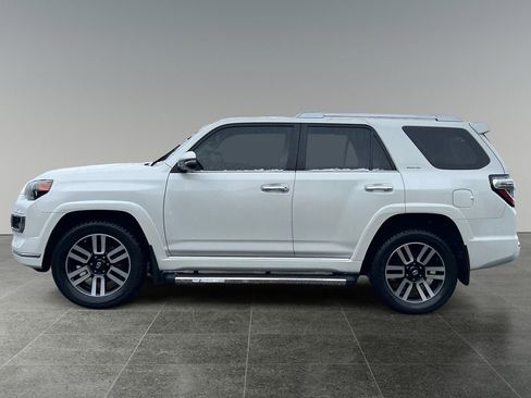 Used 2018 Toyota 4Runner Limited image 4