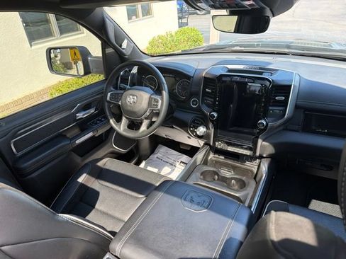 Used 2024 RAM 1500 Laramie AWD/4WD image 25