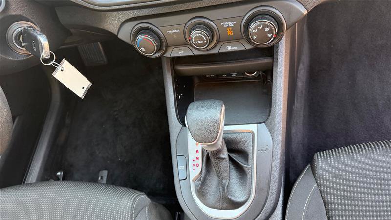 Used 2021 Kia Forte LXS FWD image 22