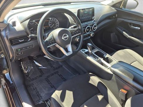 Used 2024 Nissan Sentra SV FWD image 12