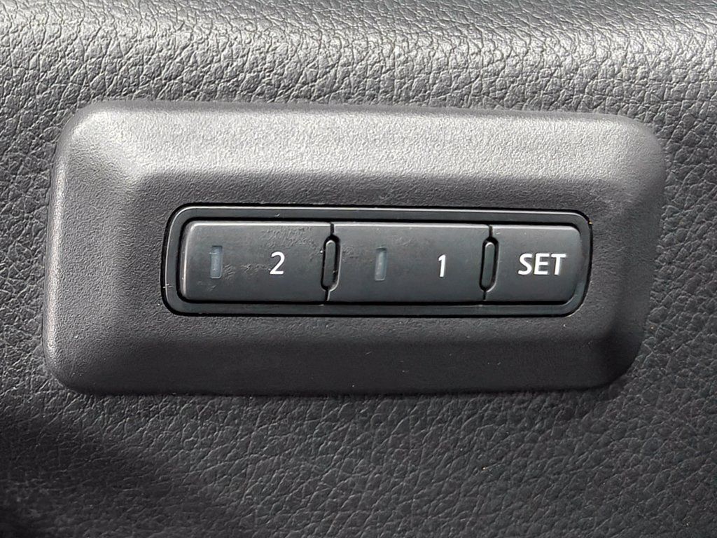 Used 2018 Nissan Titan Platinum Reserve AWD/4WD image 49