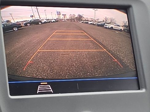 Certified 2021 Chevrolet Equinox LS image 33