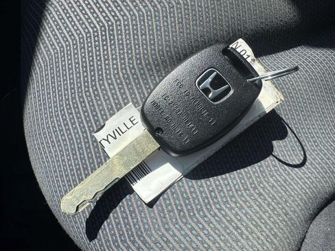 Used 2010 Honda Fit Sport image 35