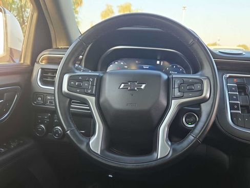 Used 2024 Chevrolet Tahoe Z71 w/ Luxury Package AWD/4WD image 19