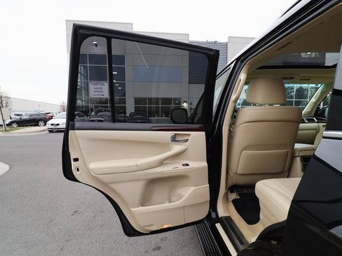 Used 2013 Lexus LX 570 4WD image 41