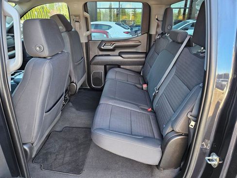 Used 2023 GMC Sierra 1500 SLE AWD/4WD image 12