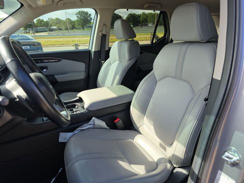 Used 2024 Honda Pilot EX-L image 7
