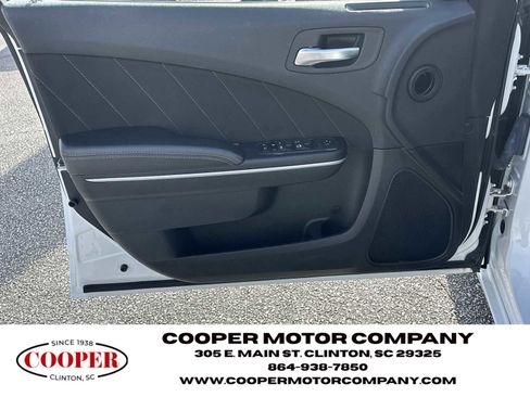 Used 2023 Dodge Charger SXT image 10