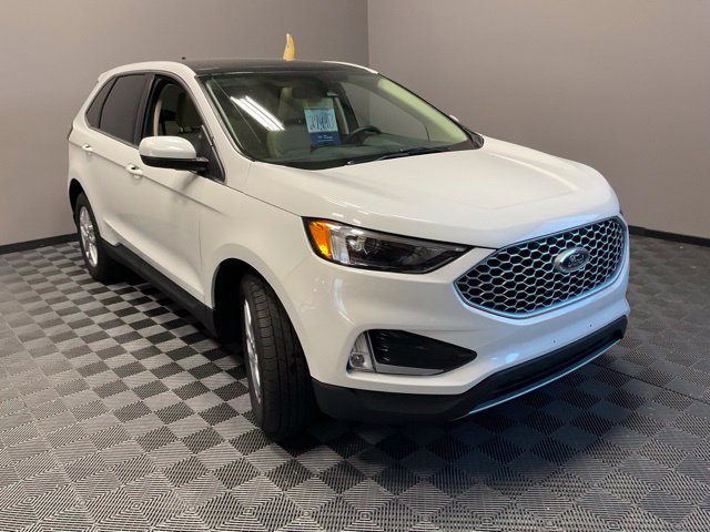 Used 2024 Ford Edge SEL w/ Convenience Package AWD/4WD image 2