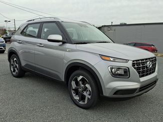 New 2026 Hyundai Venue SEL video 2