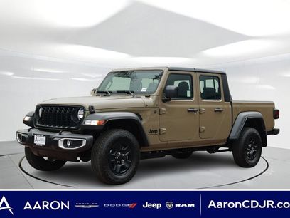 New 2026 Jeep Gladiator Sport