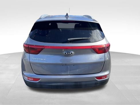 Used 2018 Kia Sportage EX image 7