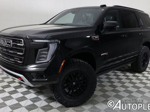 Used 2025 GMC Yukon AT4 Ultimate w/ LPO, Illumination Package AWD/4WD image 1