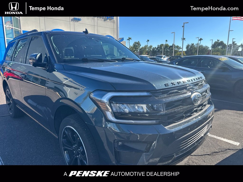 Used 2024 Ford Expedition Limited AWD/4WD image 1