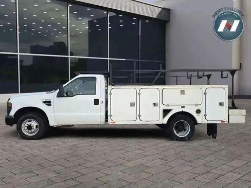 Used 2008 Ford F350 XL image 2