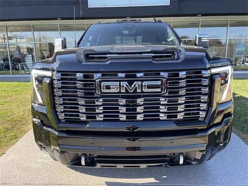 New 2026 GMC Sierra 2500 Denali Ultimate image 16