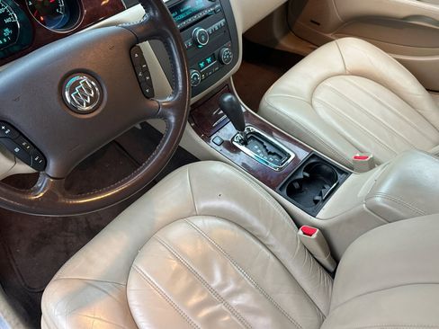 Used 2007 Buick Lucerne CXL w/ Entertainment Package image 7