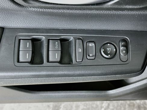 Used 2024 Honda CR-V LX image 15