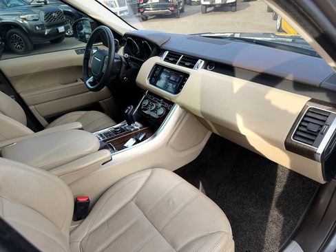 Used 2016 Land Rover Range Rover Sport HSE AWD/4WD image 22