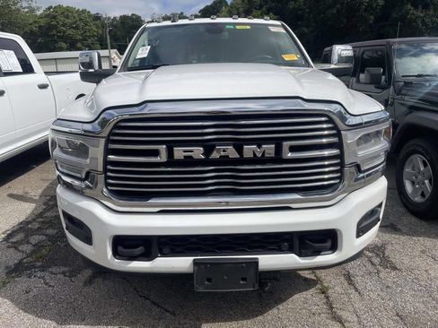 Used 2023 RAM 3500 Laramie AWD/4WD image 2