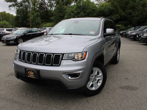 Used 2017 Jeep Grand Cherokee Laredo w/ Quick Order Package 23E image 1