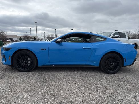 Used 2025 Ford Mustang GT Premium image 7