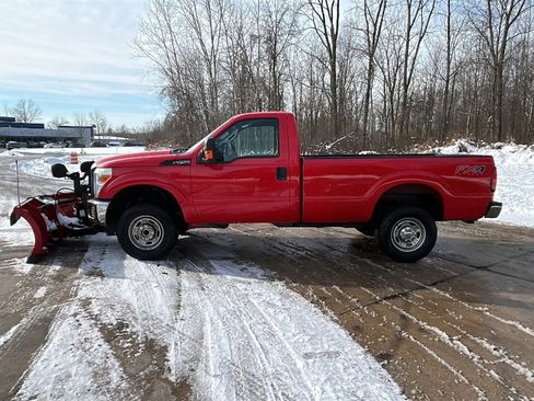 Used 2016 Ford F250 XL w/ Power Equipment Group image 9