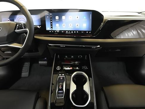 Used 2026 Audi A6 Premium Plus AWD/4WD image 2
