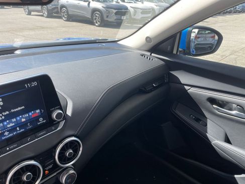 Used 2025 Nissan Sentra SV image 33