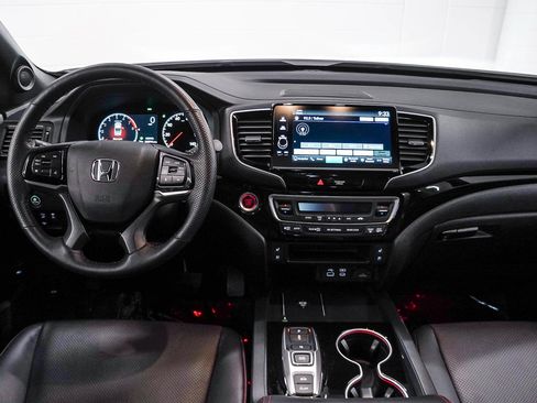 Used 2024 Honda Ridgeline Black Edition image 12