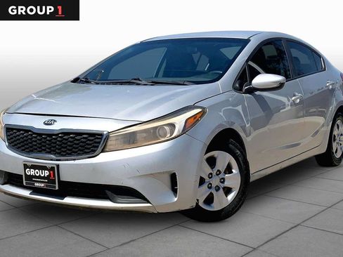 Used 2018 Kia Forte LX FWD image 1